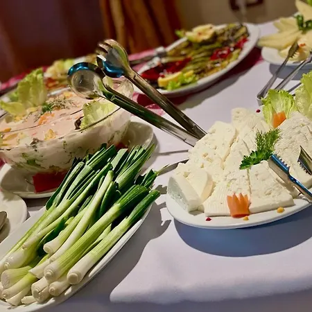 Hotel Restorant Viktoria 3*