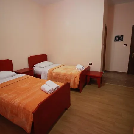 Hotel Restorant Viktoria 3*