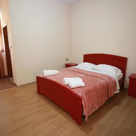 Restorant Viktoria 3* Gjirokastër