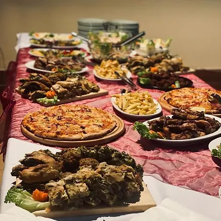 Restorant Viktoria 3* Gjirokastër