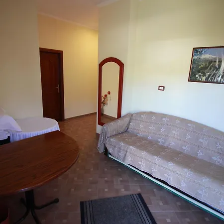 Hotel Restorant Viktoria Gjirokaster