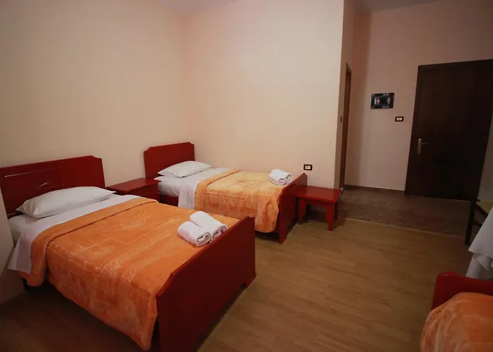 Hotel Restorant Viktoria 3*