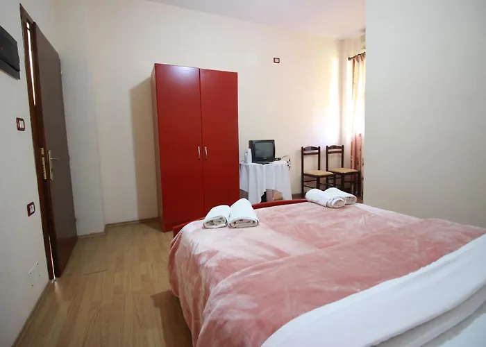 Hotel Restorant Viktoria 3*